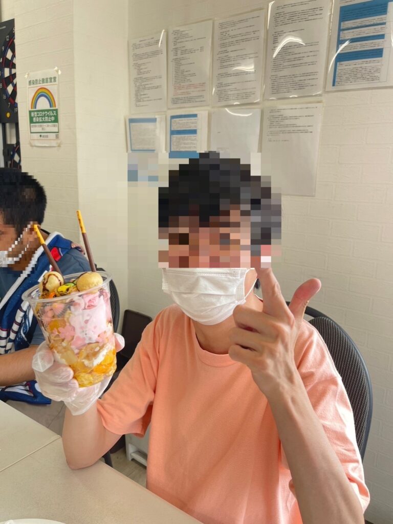 令和5年8月21日　わーくあっぷ福生西口　パフェイベント